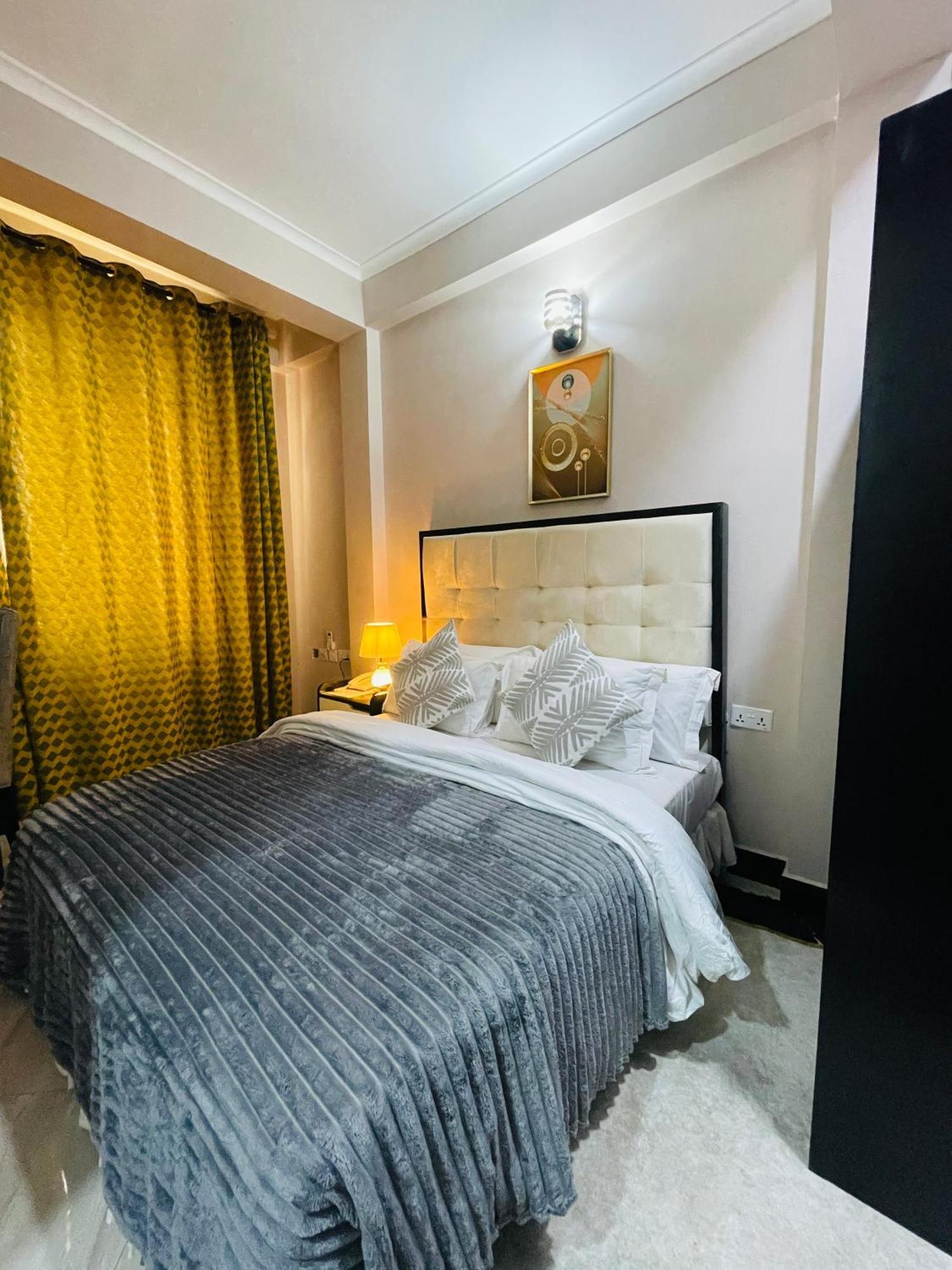 Diary Hotel Dar es Salaam Exterior photo