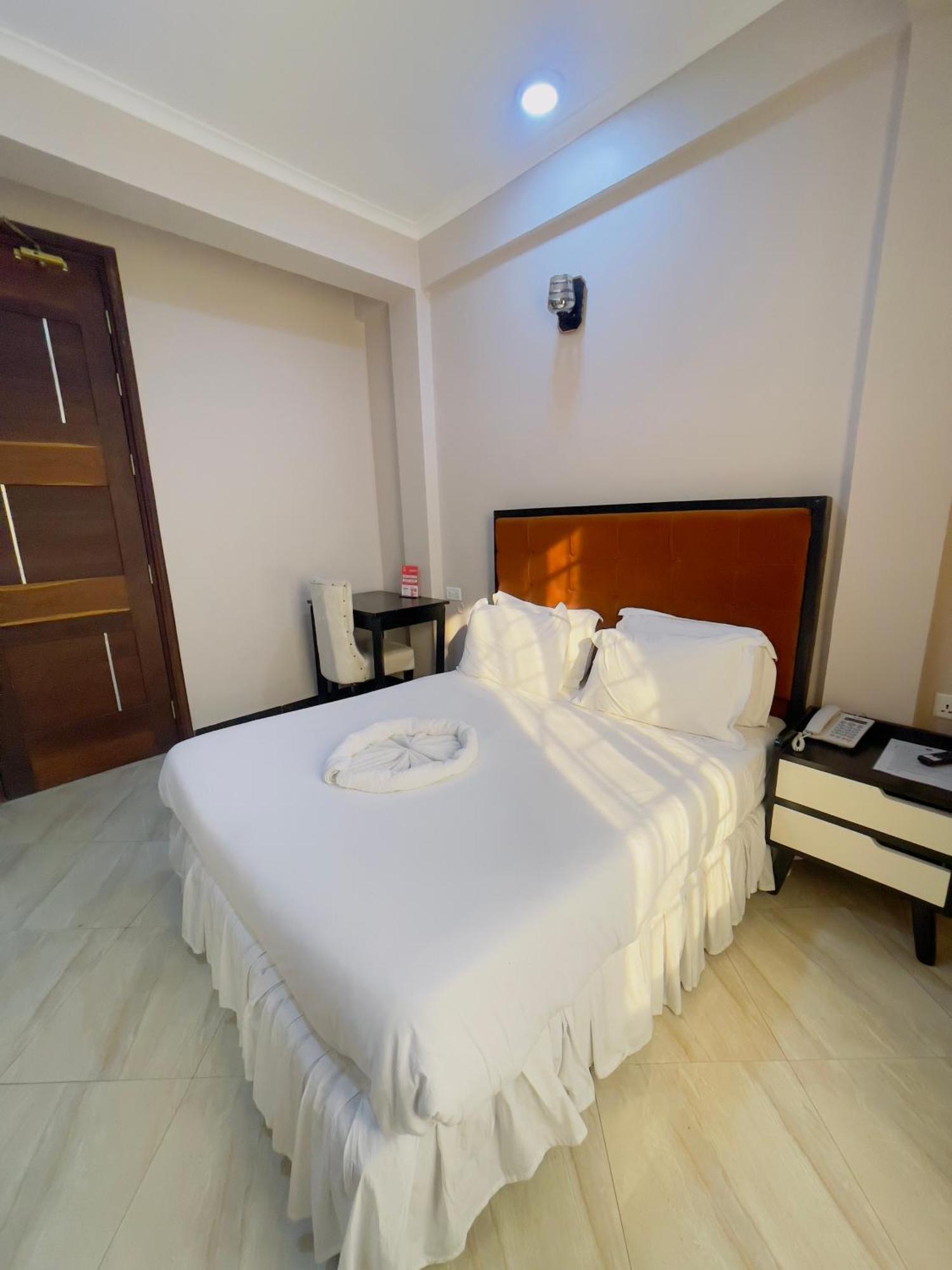 Diary Hotel Dar es Salaam Exterior photo