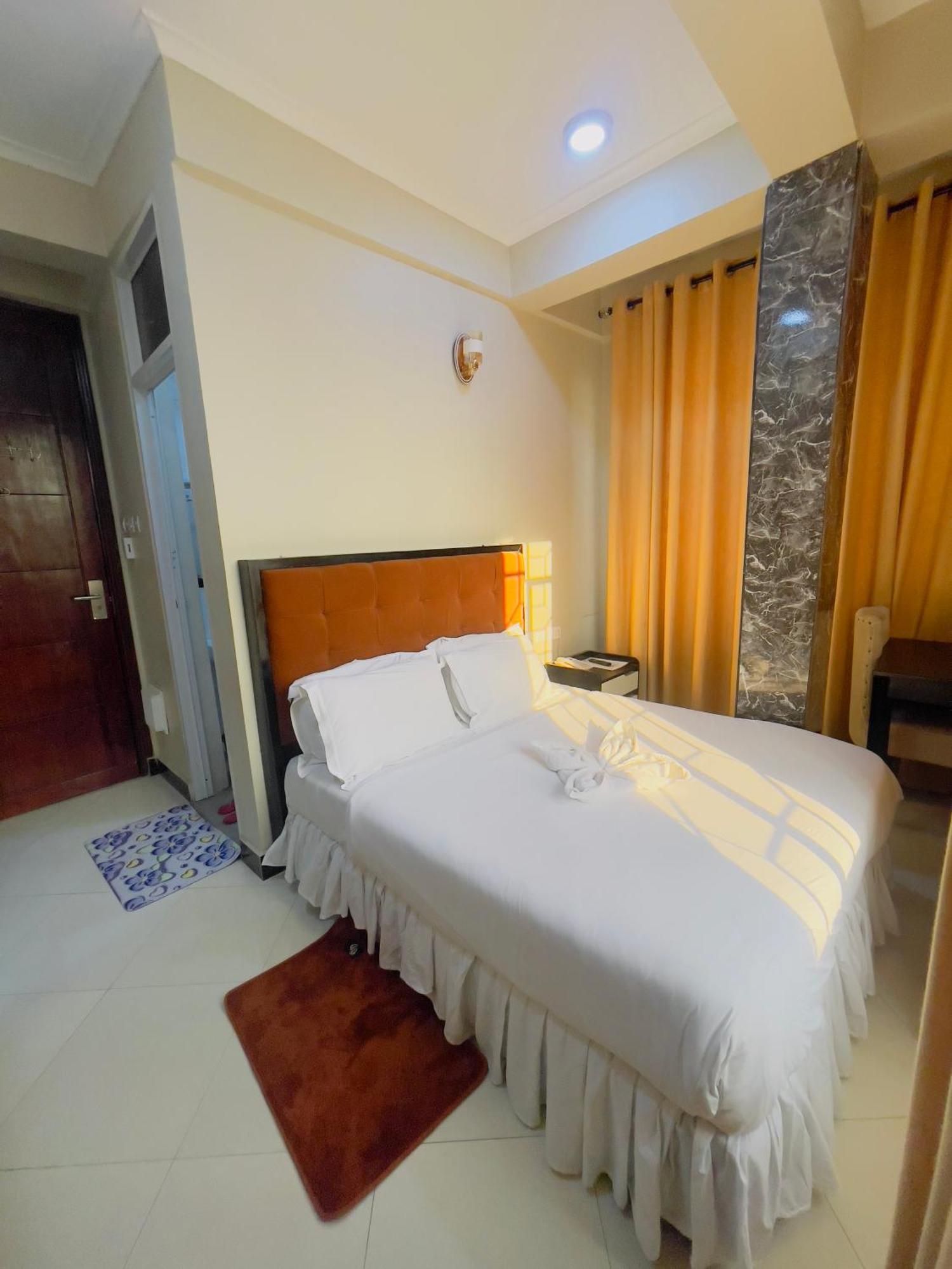 Diary Hotel Dar es Salaam Exterior photo